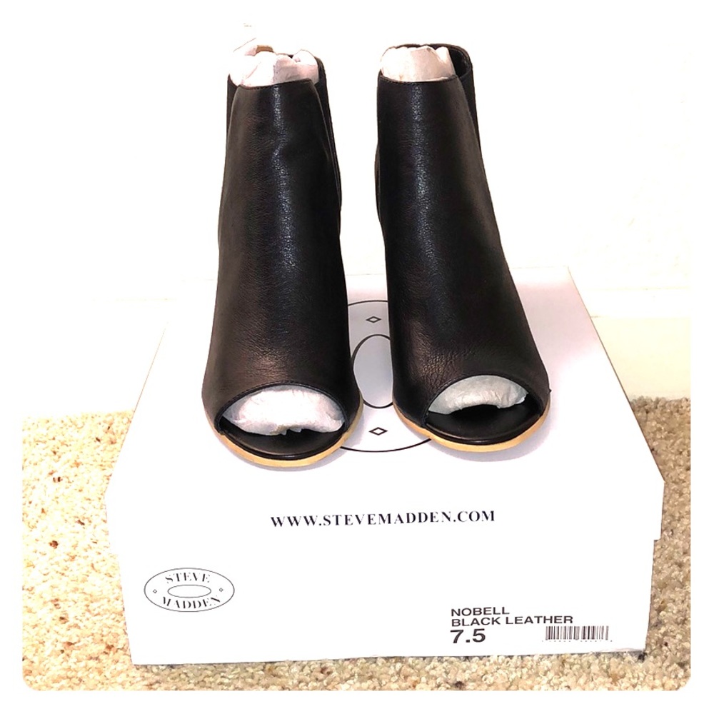 Steve Madden peep toe heels